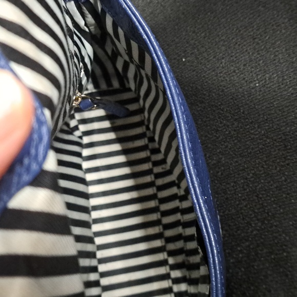 Kate Spade New York Cobble Hill tassel crossbody bag in a navy blue - Picture 9 of 16